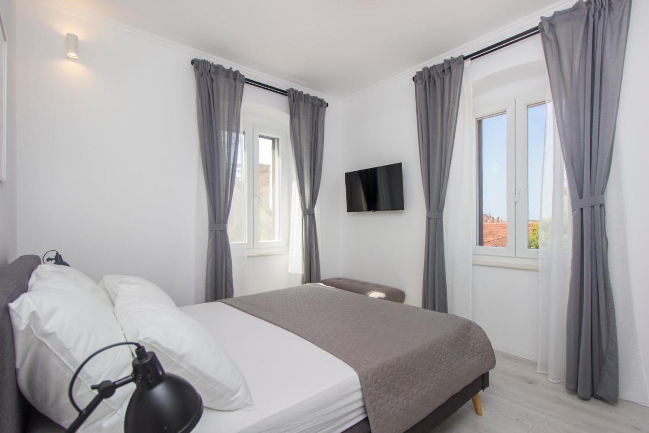 Apartment Ena ,City Center Šibenik Exteriör bild